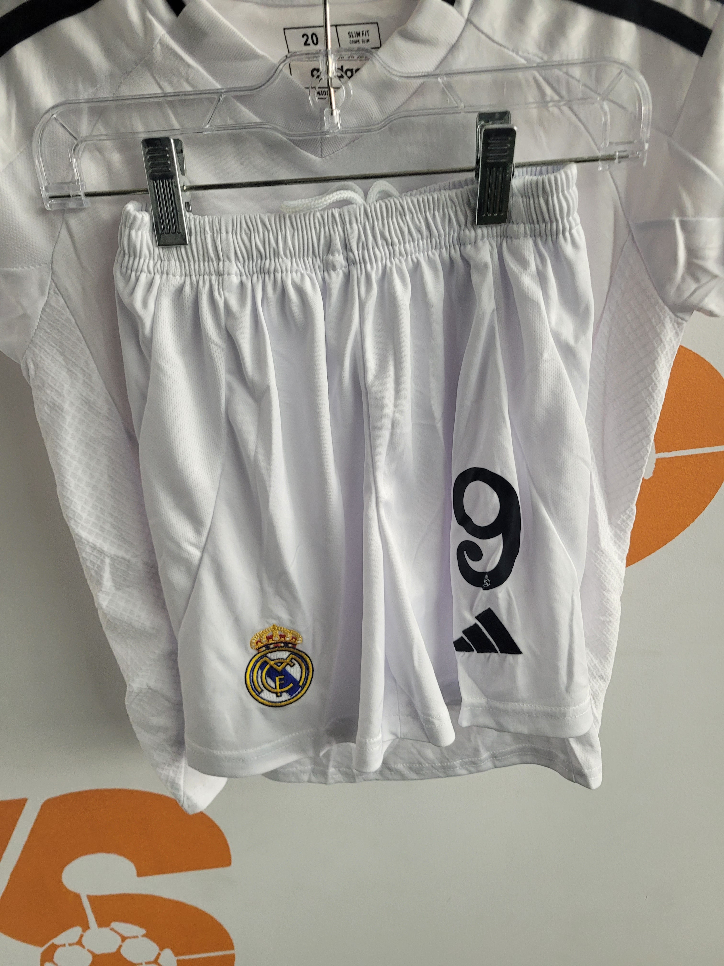 Kit Enfant Mbappé Real