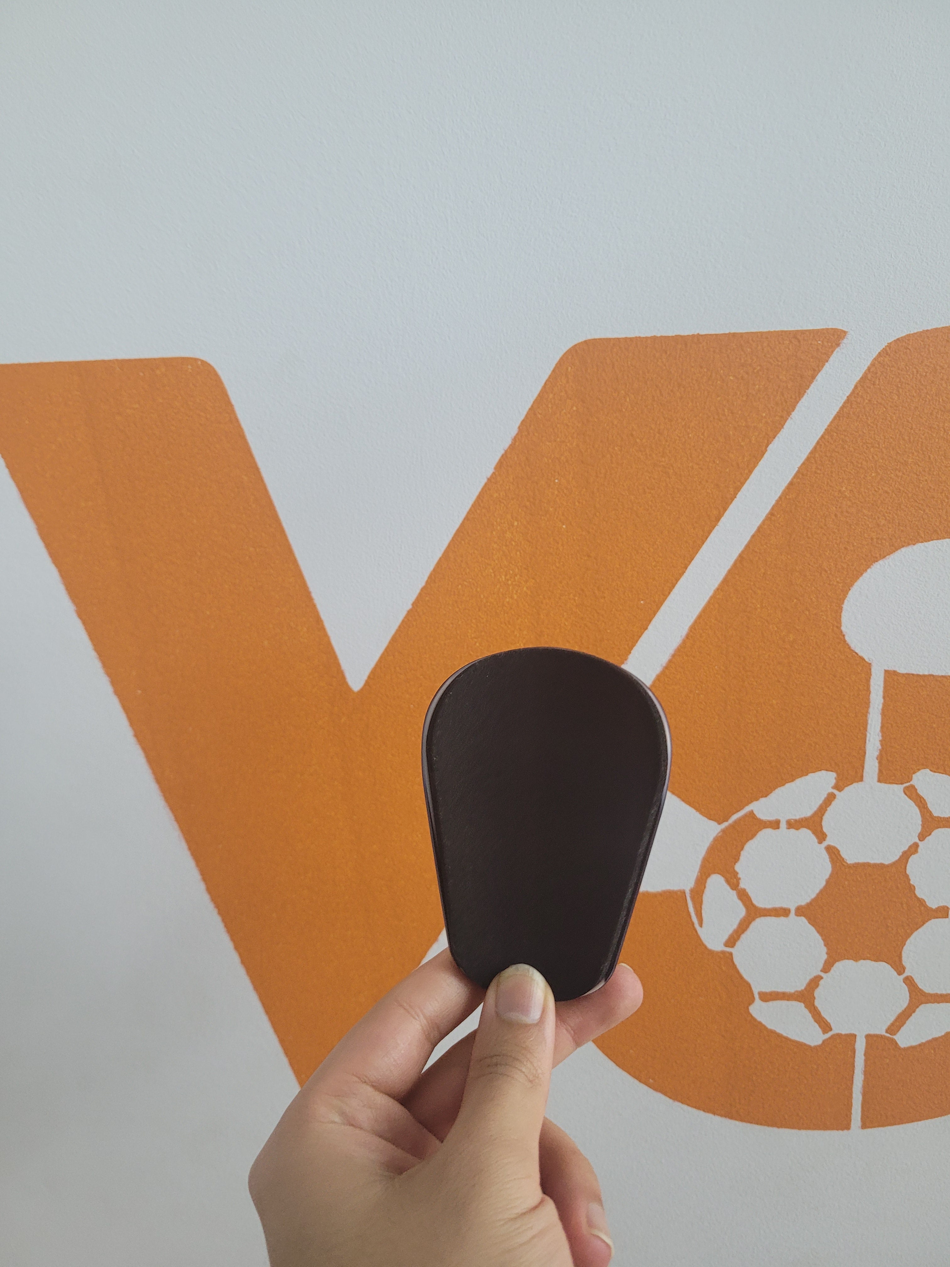 Mini protèges tibias noir petit