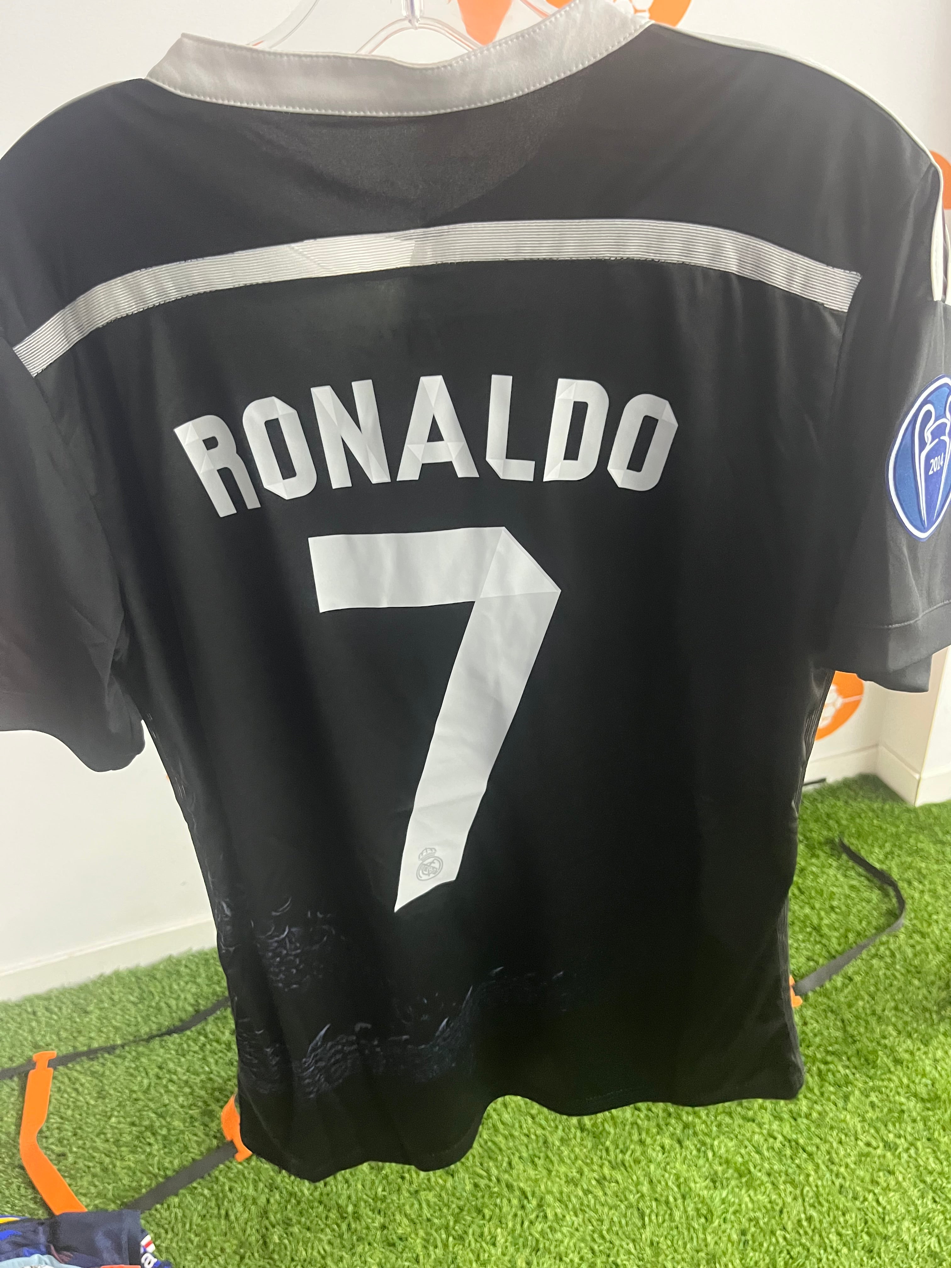 Real Madrid black Ronaldo jersey