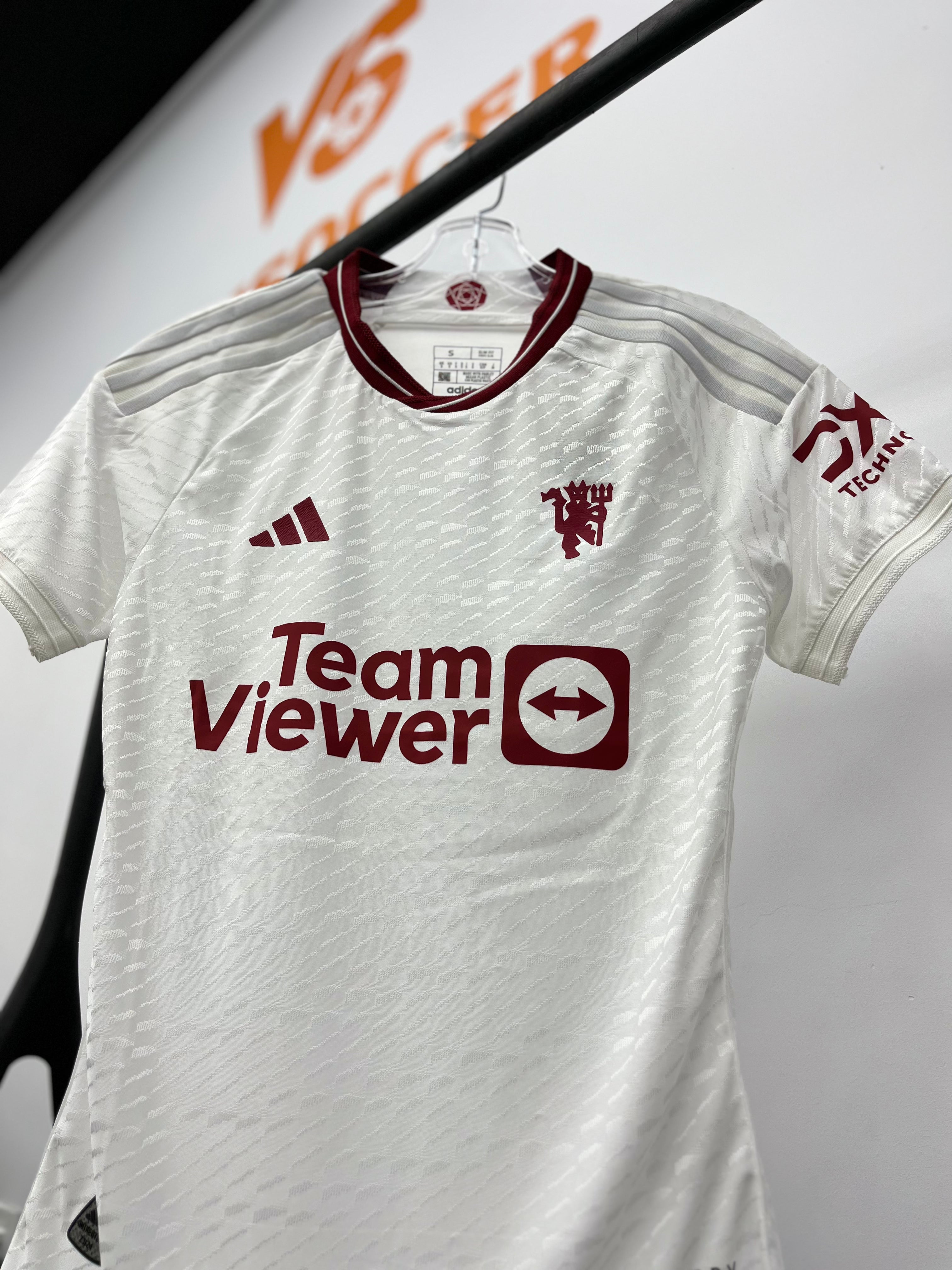 ADIDAS Manchester United MAILLOT THIRD 2023/24 AUTHENTIC