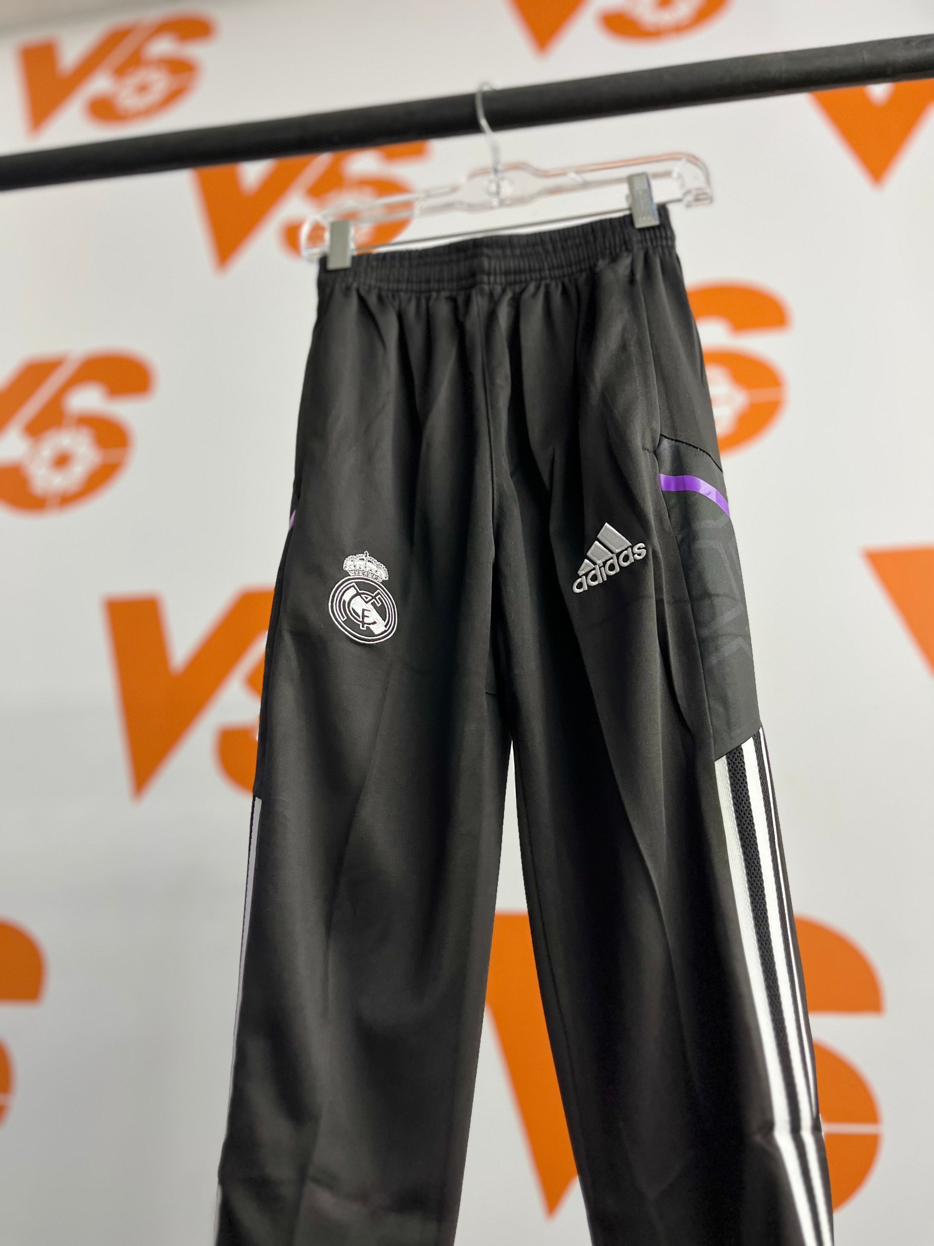 Chándal Real Madrid Morado para niño