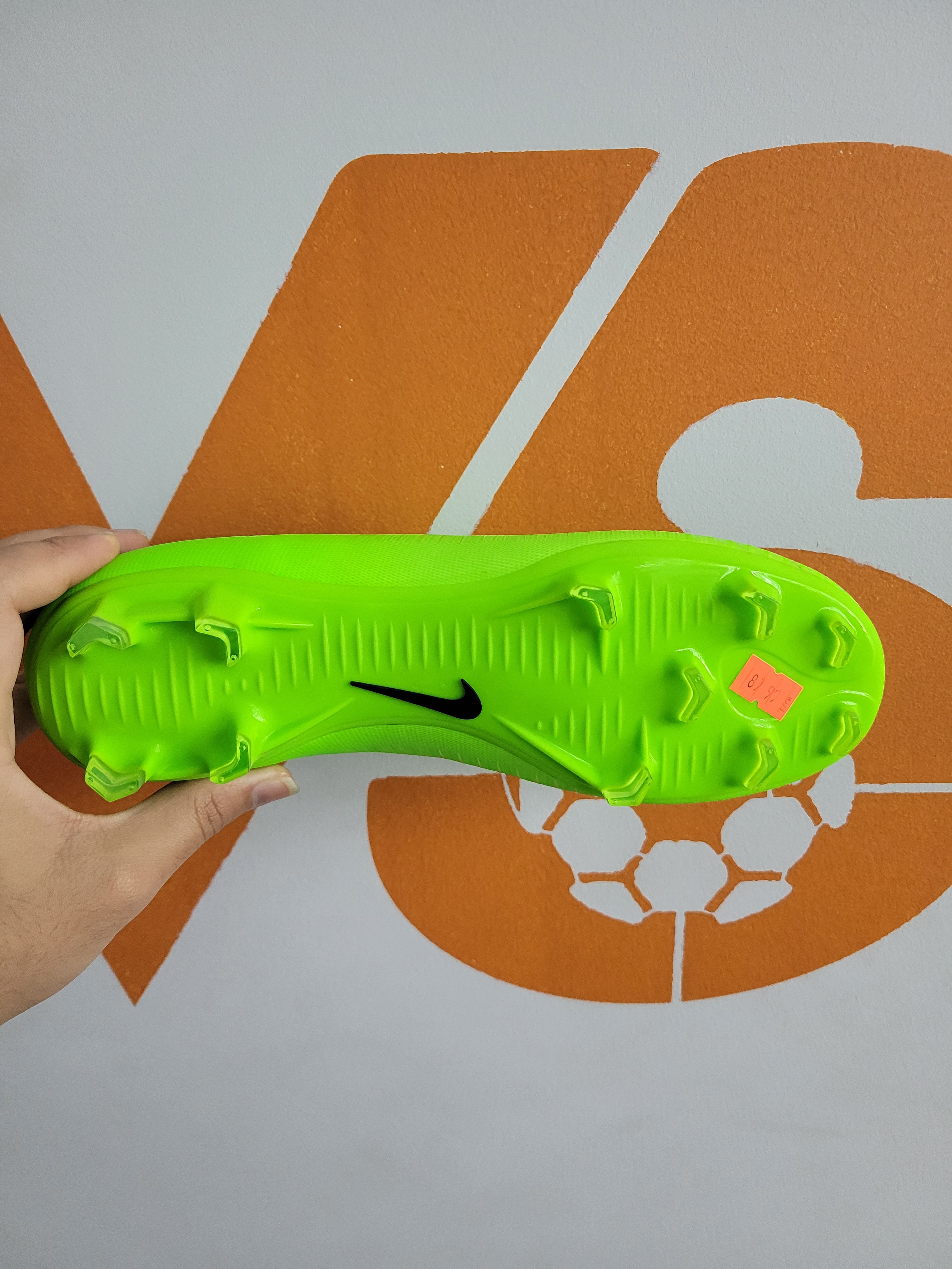 Souliers Nike Mercurial Victory VI